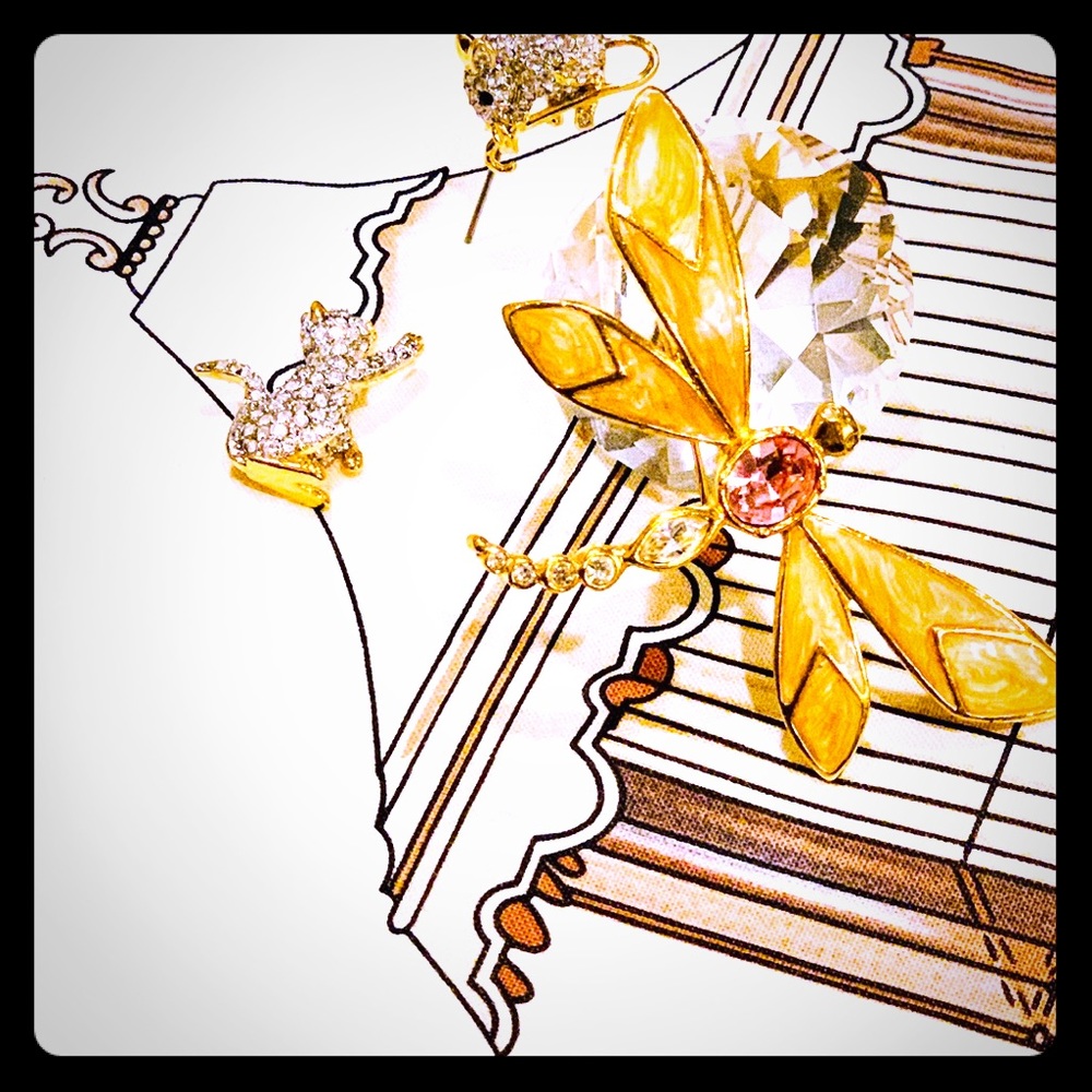 Kenneth Jay Lane dragonfly brooch